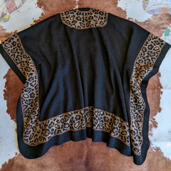 Envision Studio Black W Leopard Print Cardigan Shawl - Picture 15 of 15